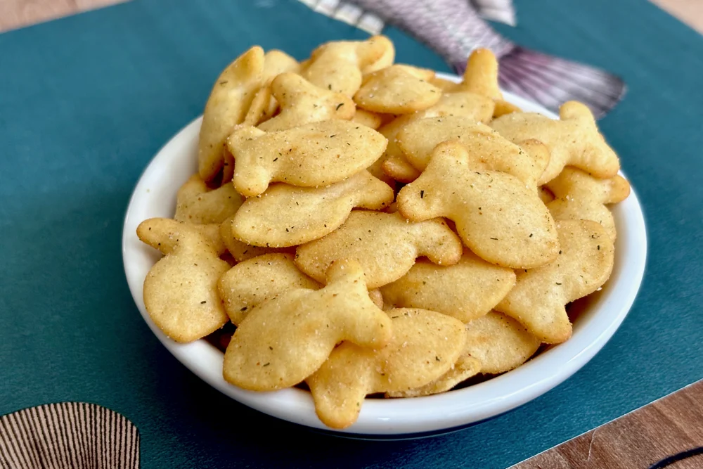 A bowl of Goldfish Crisps Spicy Dill Flavored Crackers
