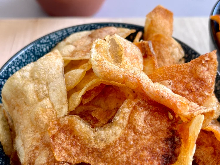 A close up view of Fox Family Potato Chips